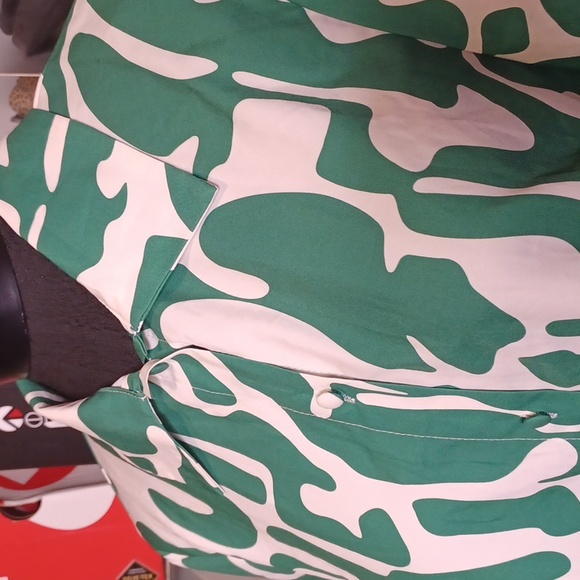 New green white print blouse size xl - Picture 2 of 4